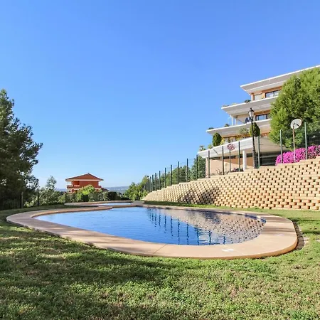 דירה Amazing In With 2 Bedrooms, Wifi And Outdoor Swimming Pool